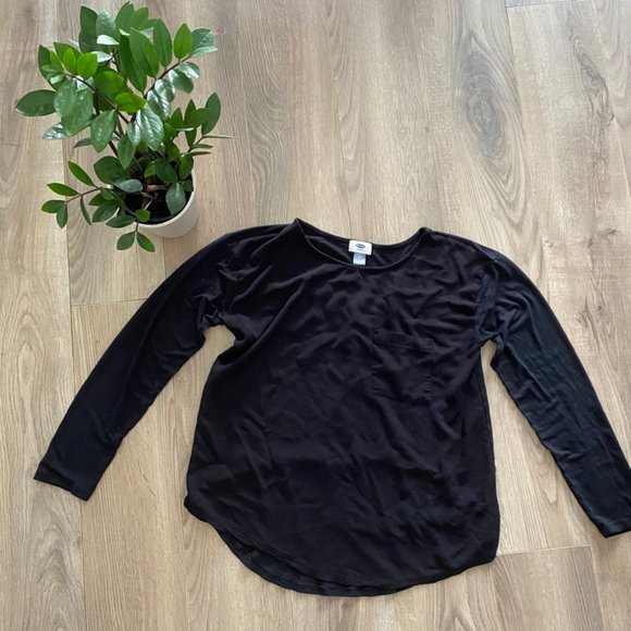 Old Navy Basic Black Flowy Long Sleeve Shirt - Picture 2 of 7